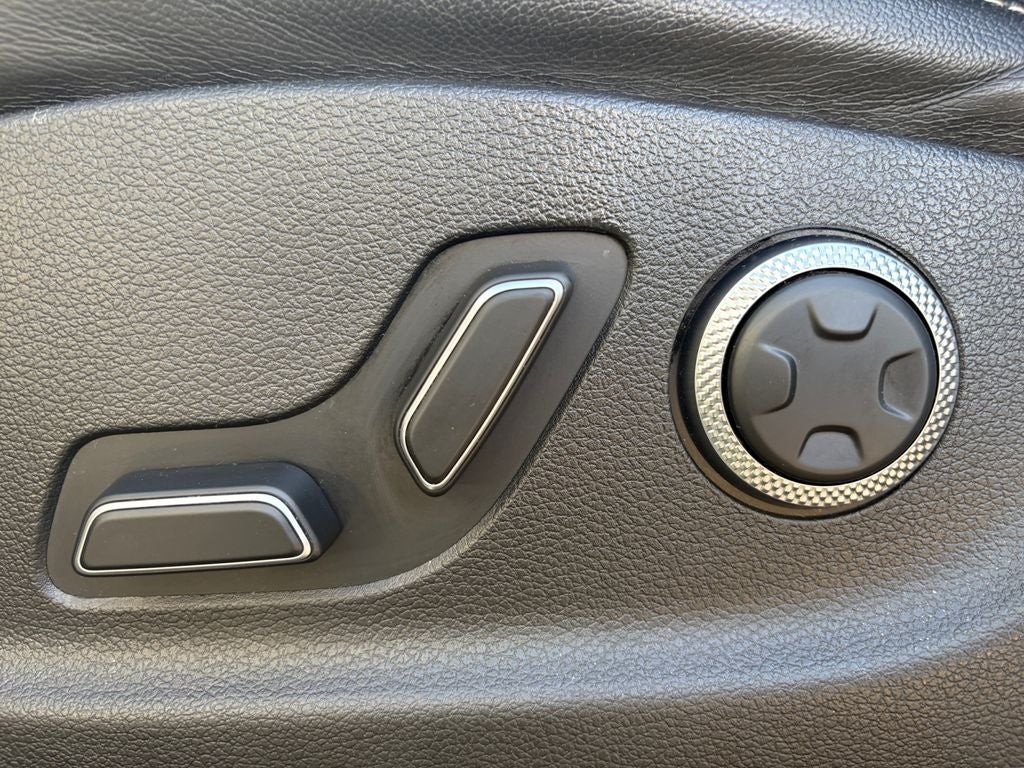 2024 Genesis GV80 2.5T (A8)