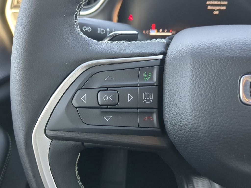 2025 Jeep Grand Cherokee Laredo X 4x2