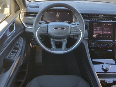 2025 Jeep Grand Cherokee Laredo X 4x2