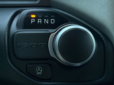 2022 RAM 1500 Big Horn Crew Cab 4x2 5'7' Box