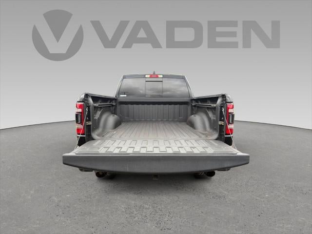 2019 RAM 1500 Laramie Crew Cab 4x4 5'7' Box