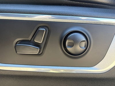 2022 RAM 1500 Laramie Crew Cab 4x4 5'7' Box