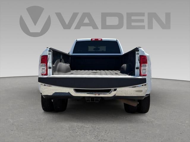 2021 RAM 3500 Big Horn Crew Cab 4x4 8' Box