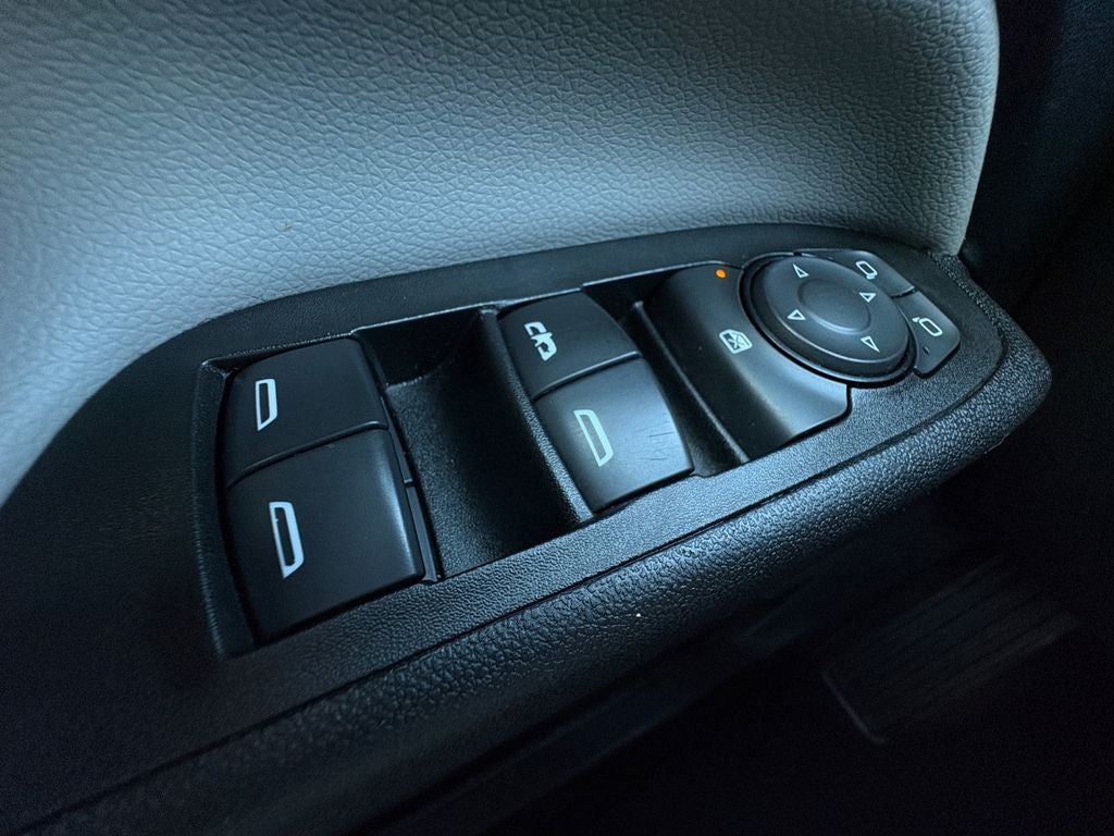 2020 Chevrolet Equinox FWD LS