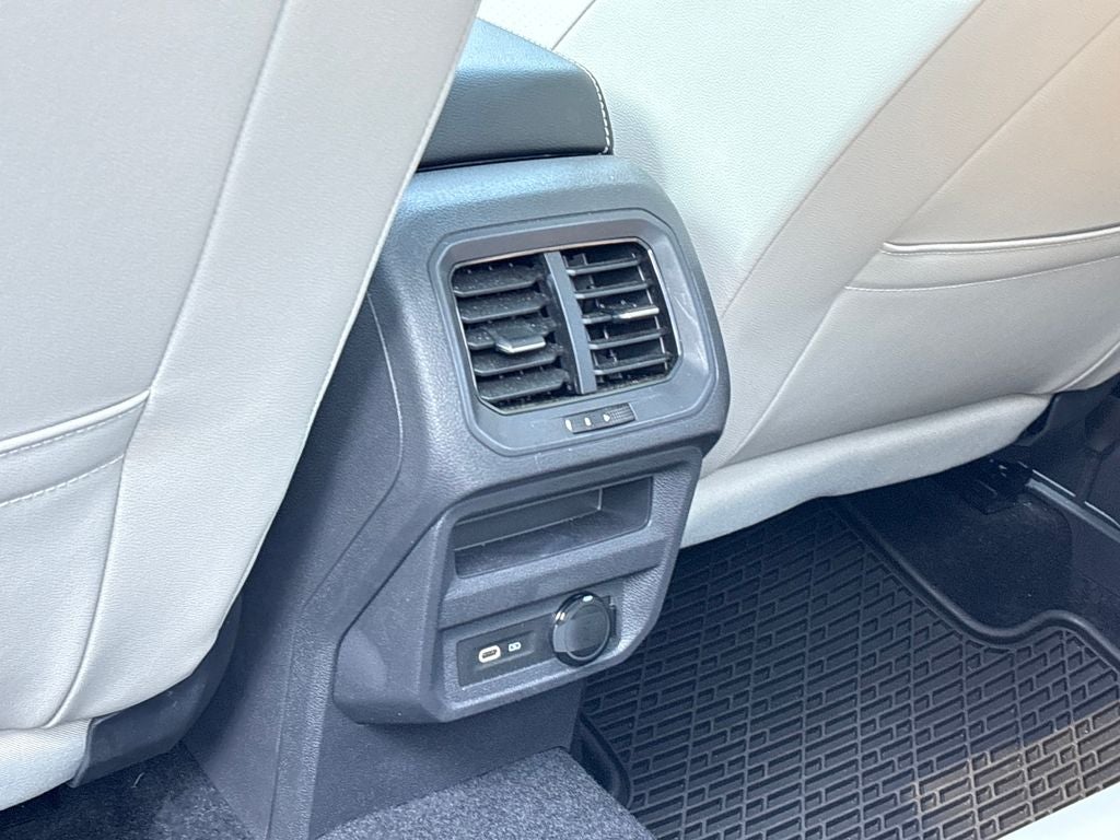 2021 Volkswagen Tiguan Base