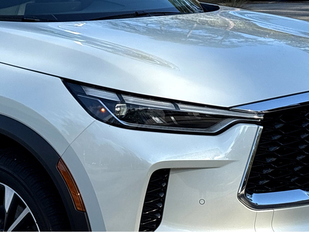 2023 INFINITI QX60 LUXE AWD