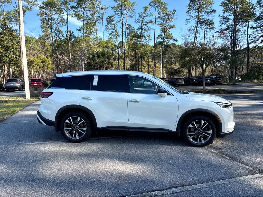 2023 INFINITI QX60 LUXE AWD
