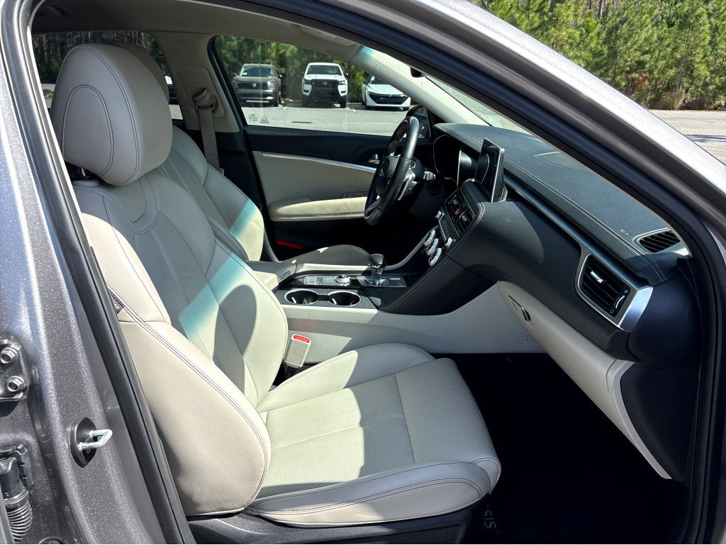 2021 Genesis G70 2.0T