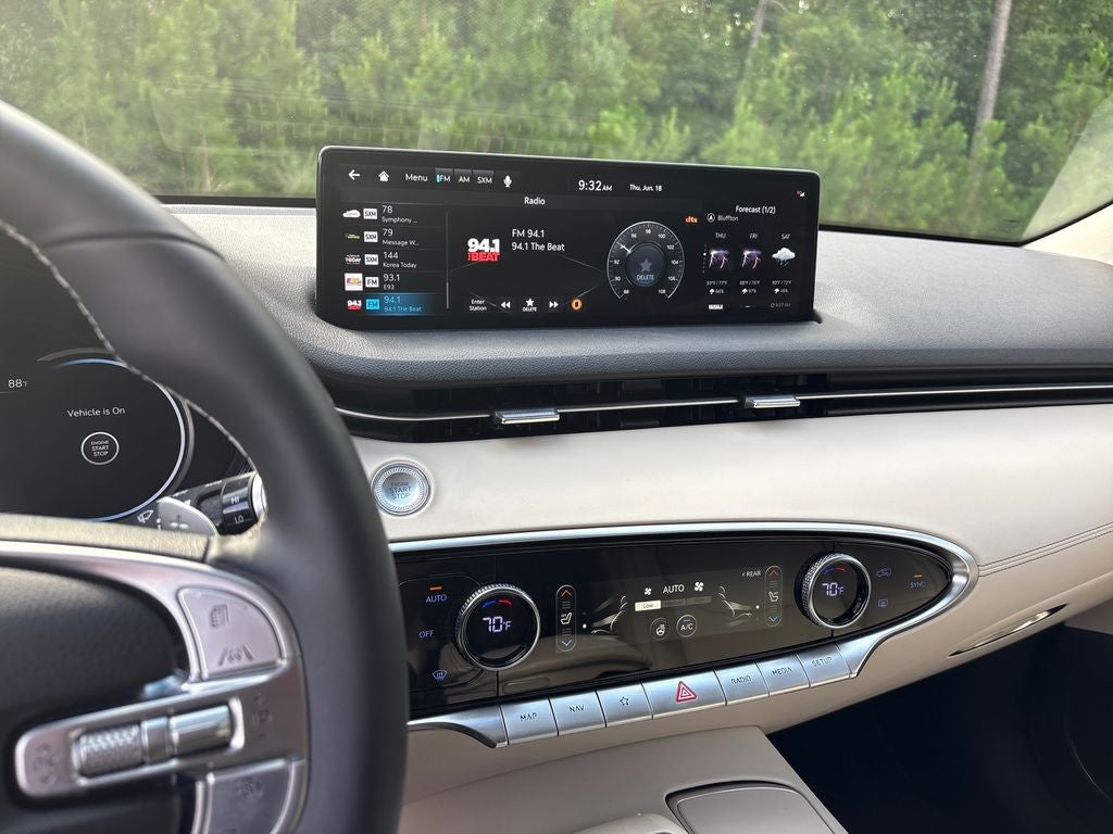 2023 Genesis GV70 2.5T