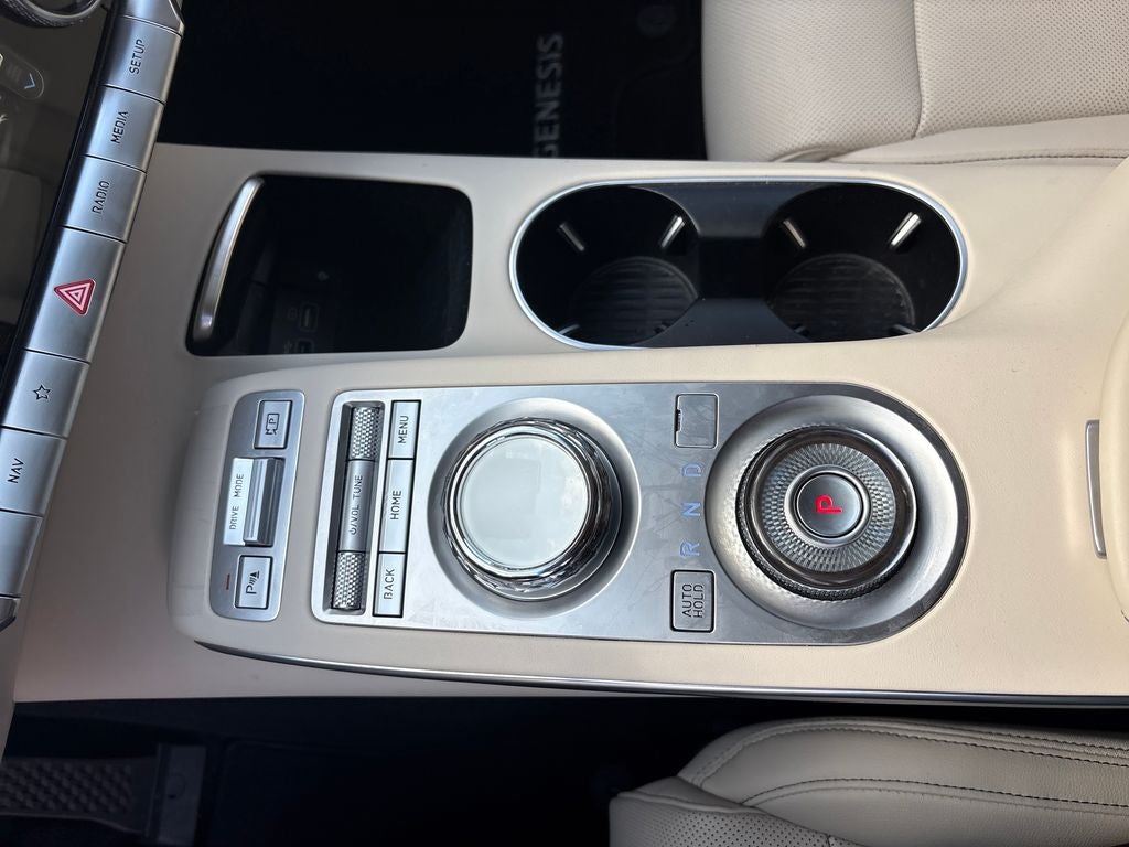 2023 Genesis GV70 2.5T
