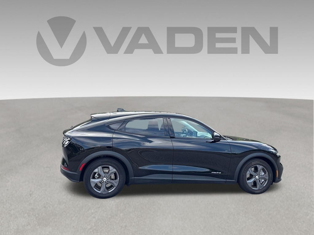 2022 Ford Mustang Mach-E Select