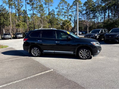 2016 Nissan Pathfinder SL
