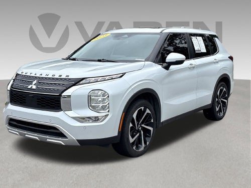 2023 Mitsubishi Outlander Base