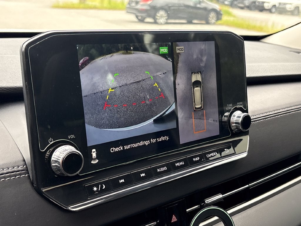 2023 Mitsubishi Outlander Base
