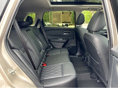 2025 Nissan Rogue Platinum