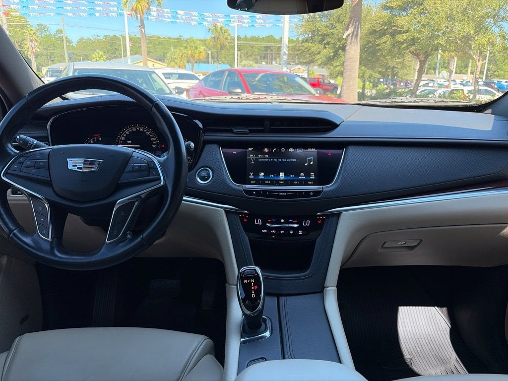 2018 Cadillac XT5 Luxury