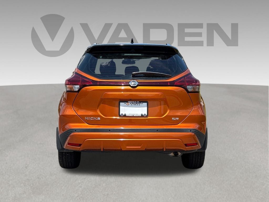 2021 Nissan Kicks SR