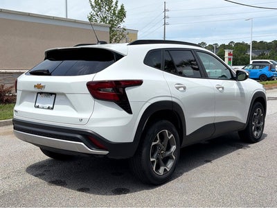 2025 Chevrolet Trax LT