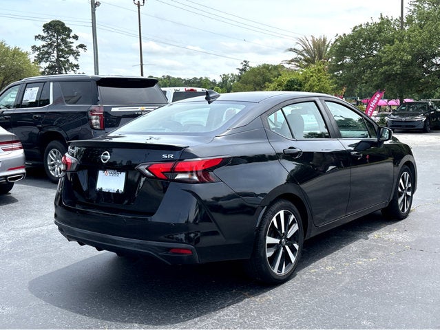 2022 Nissan Versa SR