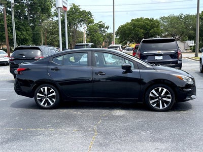 2022 Nissan Versa SR