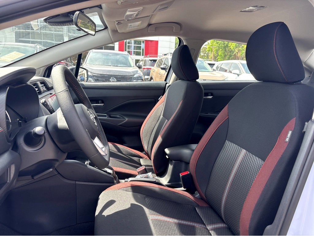 2025 Nissan Versa 1.6 SR