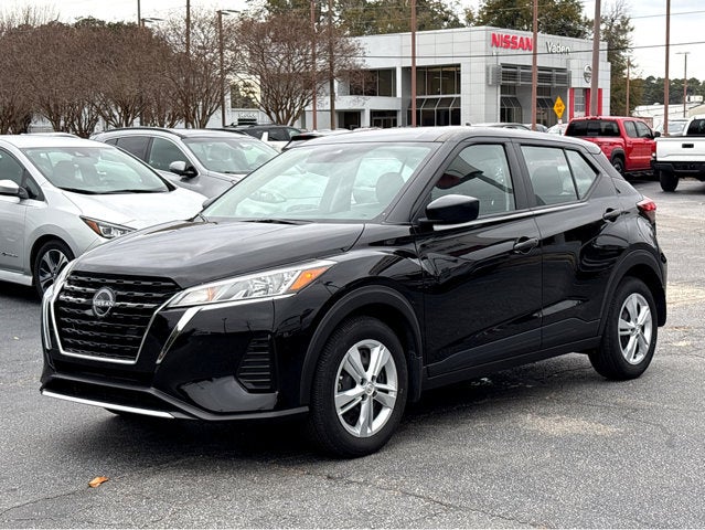 2024 Nissan Kicks S