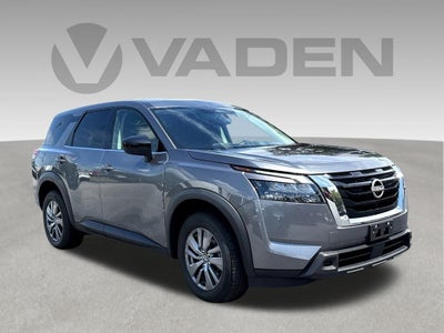 2023 Nissan Pathfinder S