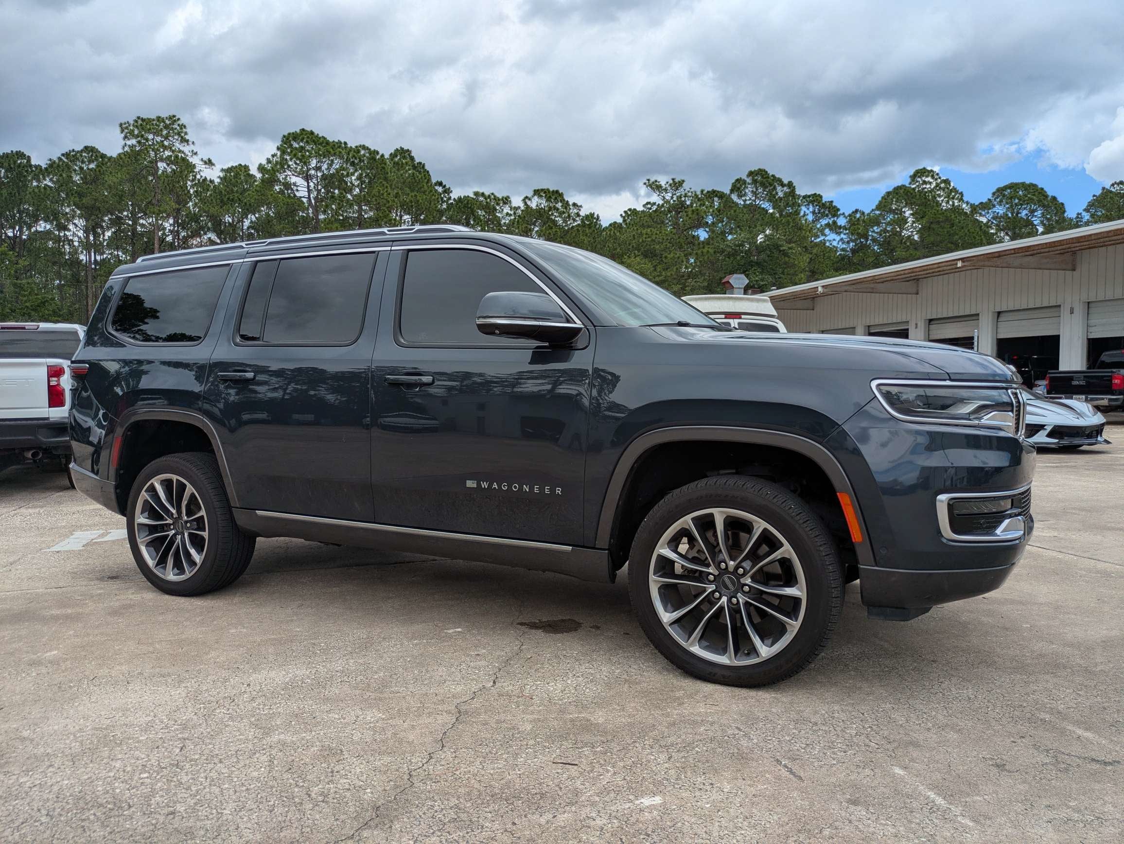 2022 Jeep Wagoneer Series III