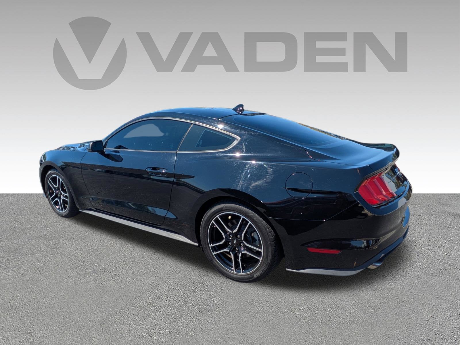 2020 Ford Mustang EcoBoost Premium