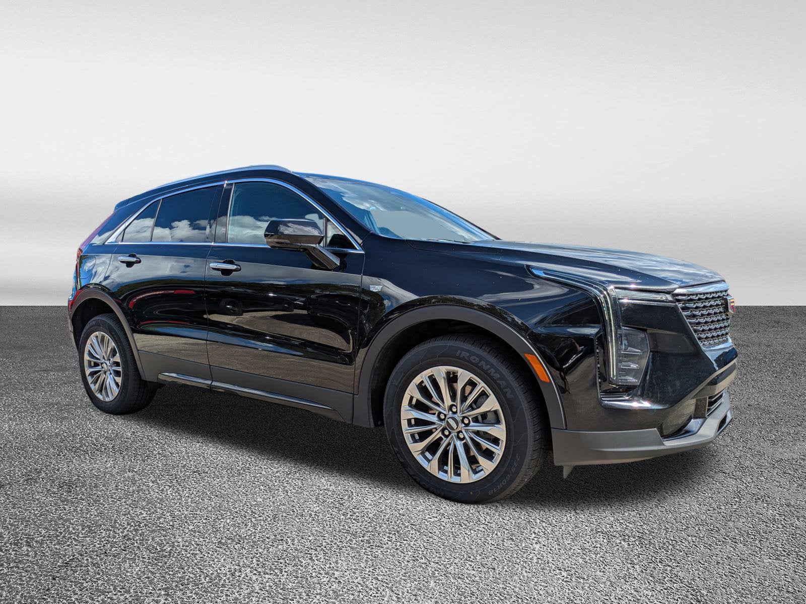 2024 Cadillac XT4 AWD Premium Luxury
