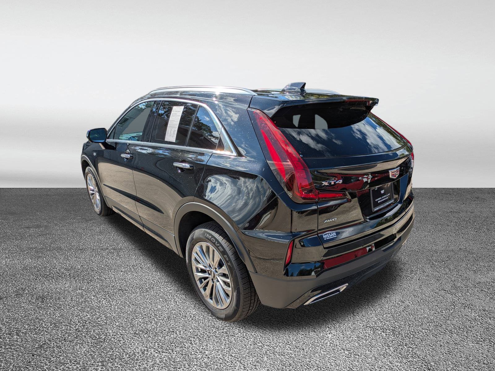 2024 Cadillac XT4 AWD Premium Luxury