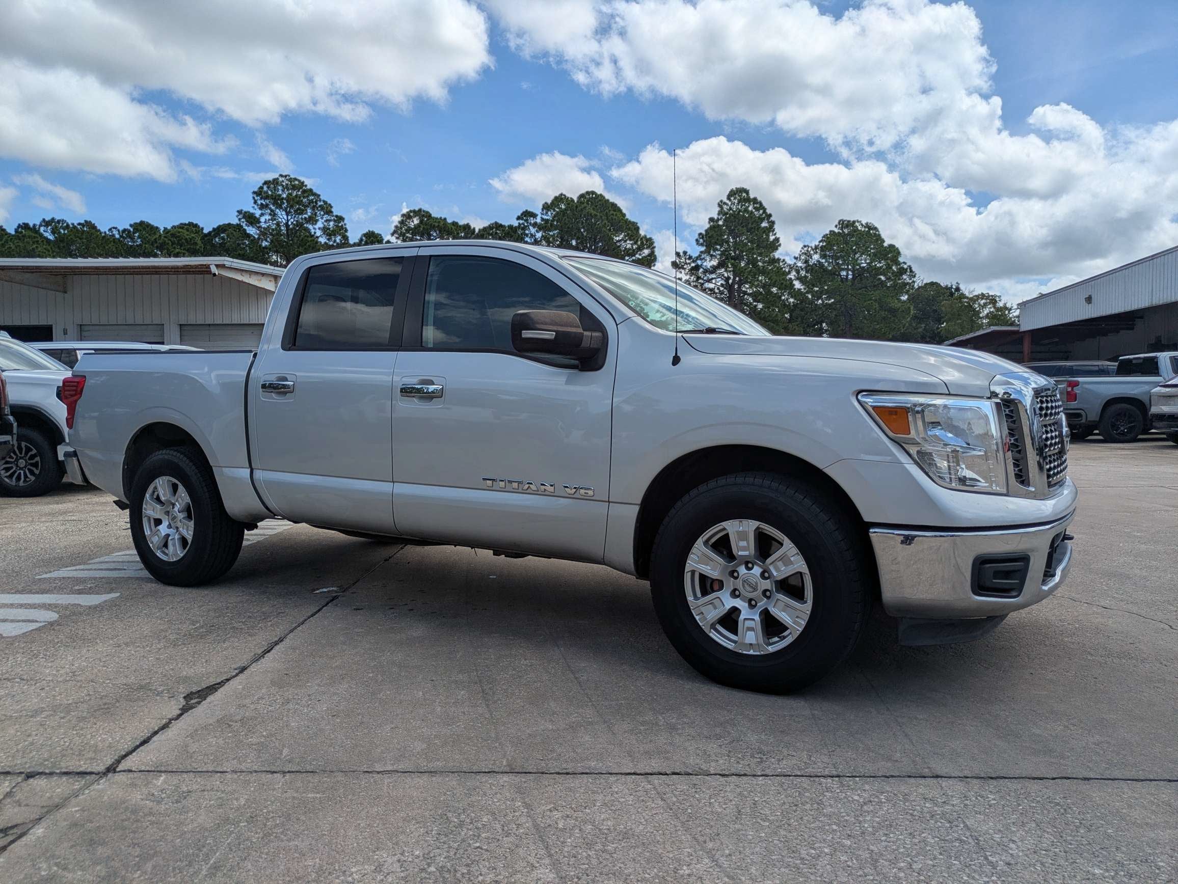 2018 Nissan Titan SV