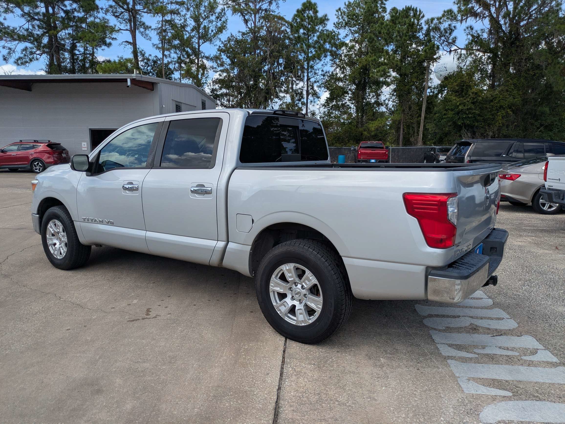 2018 Nissan Titan SV
