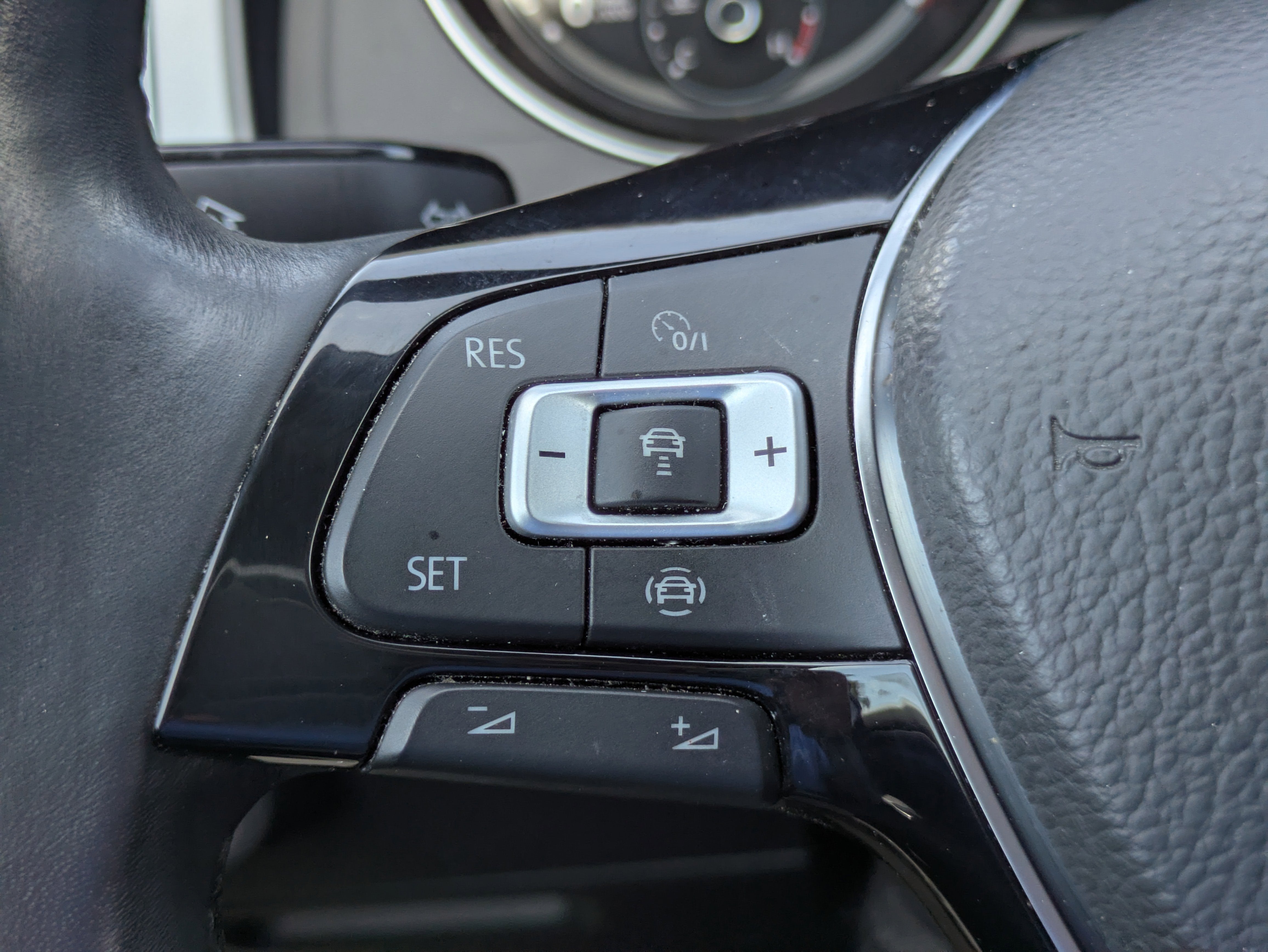 2019 Volkswagen Atlas 3.6L V6 SE w/Technology