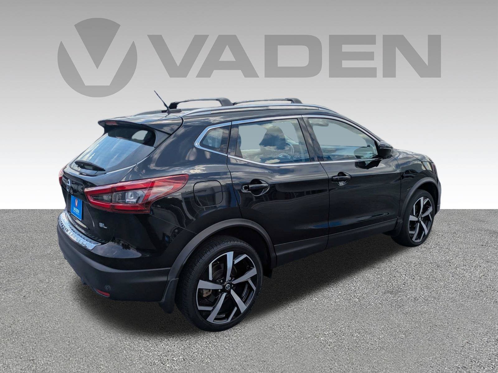 2022 Nissan Rogue Sport SL