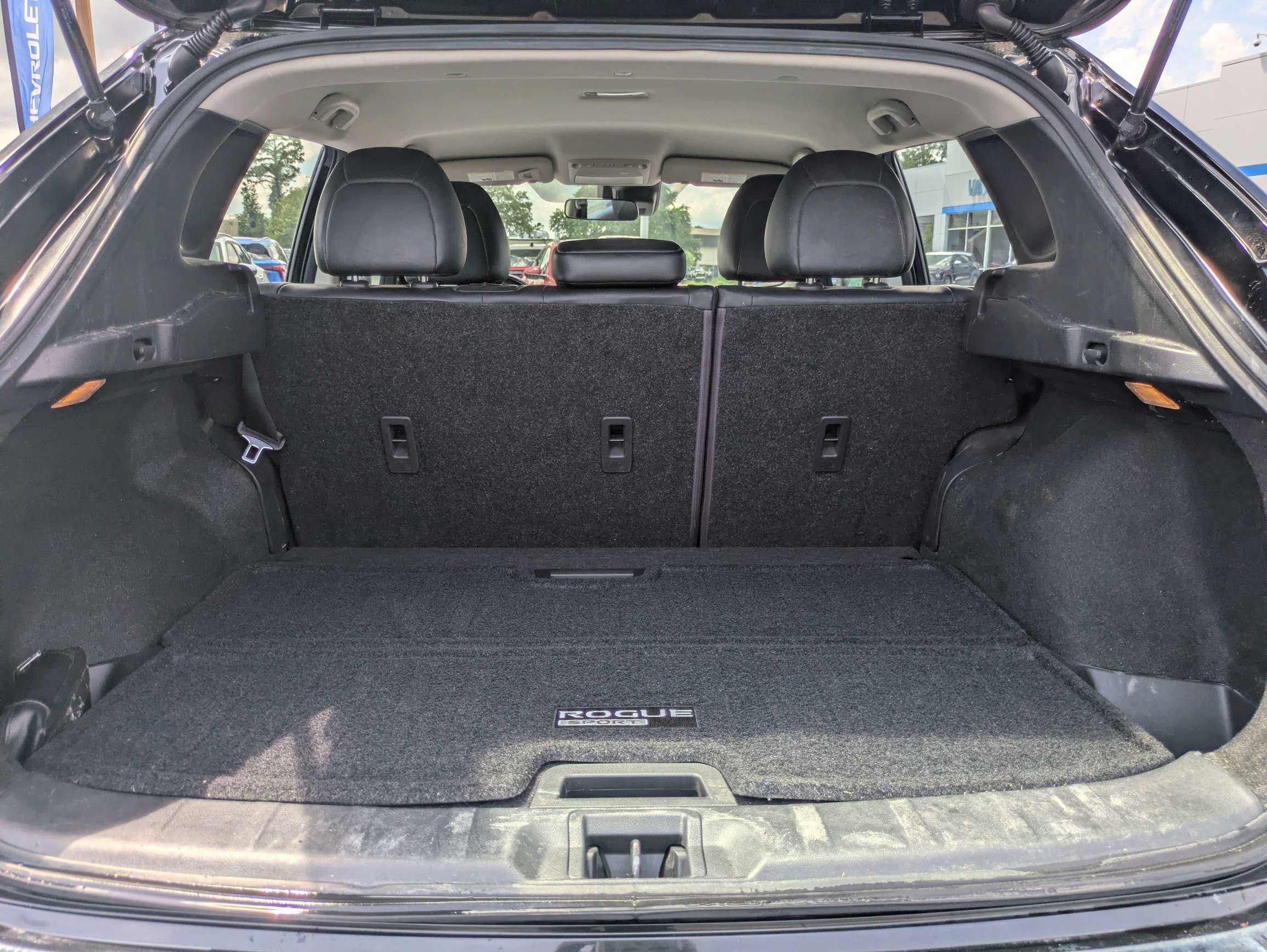 2022 Nissan Rogue Sport SL