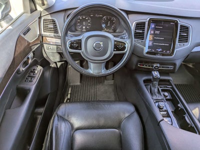 2018 Volvo XC90 Momentum