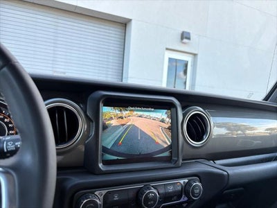 2023 Jeep Wrangler 4-Door Sahara 4x4