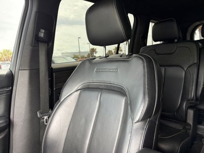 2022 Jeep Grand Cherokee L Overland 4x2