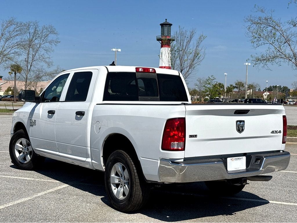 2023 RAM 1500 Classic SLT Crew Cab 4x4 5'7' Box