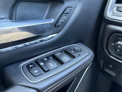 2022 RAM 1500 Laramie Crew Cab 4x4 5'7' Box