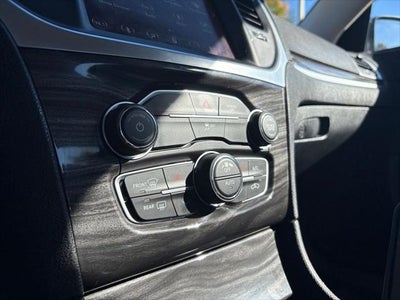 2019 Chrysler 300 Touring