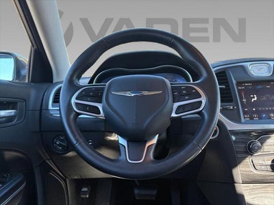 2019 Chrysler 300 Touring