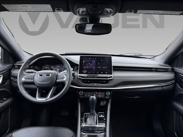 2022 Jeep Compass Altitude FWD