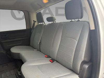 2022 RAM 1500 Classic Tradesman Crew Cab 4x4 5'7' Box