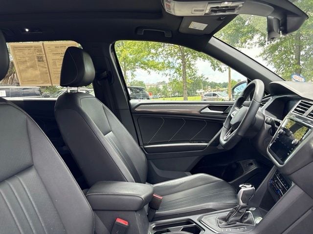 2022 Volkswagen Tiguan 2.0T SE R-Line Black
