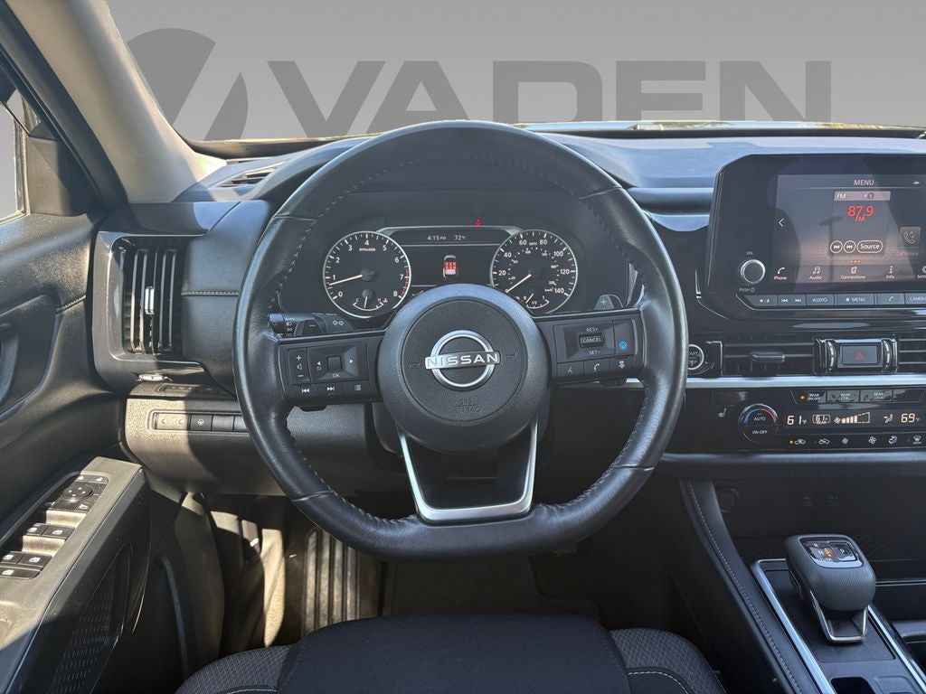 2023 Nissan Pathfinder SV FWD
