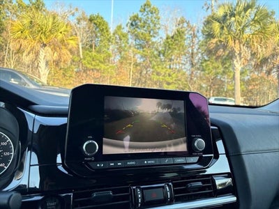 2025 Nissan Pathfinder SV FWD