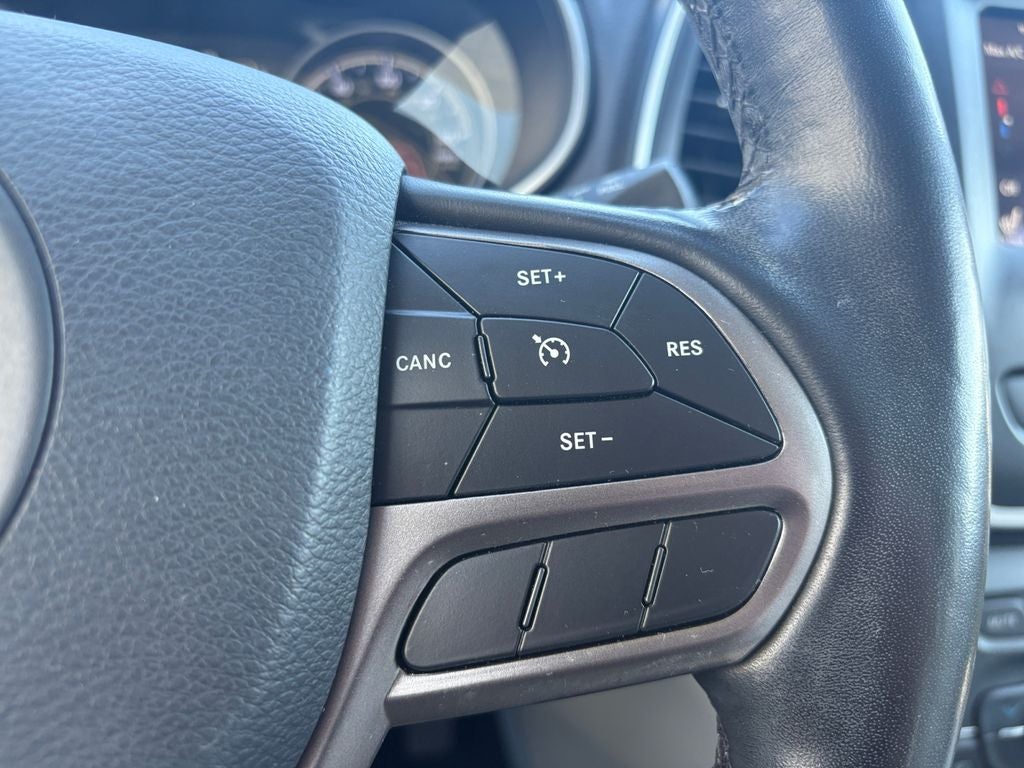 2020 Jeep Cherokee Lux