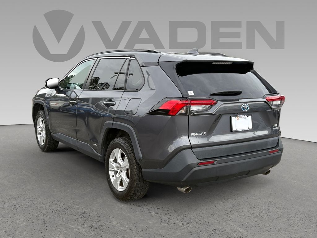 2020 Toyota RAV4 Hybrid XLE